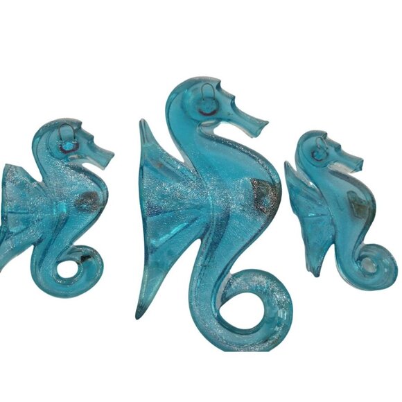 Set of 3 Handcrafted Vintage MCM Acrylic Lucite Blue Glass Seahorse Wall Art Wit - Picture 5 of 6